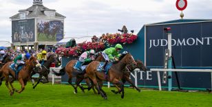 MAY SPRING MEETING - THE HORSES ARE COMING